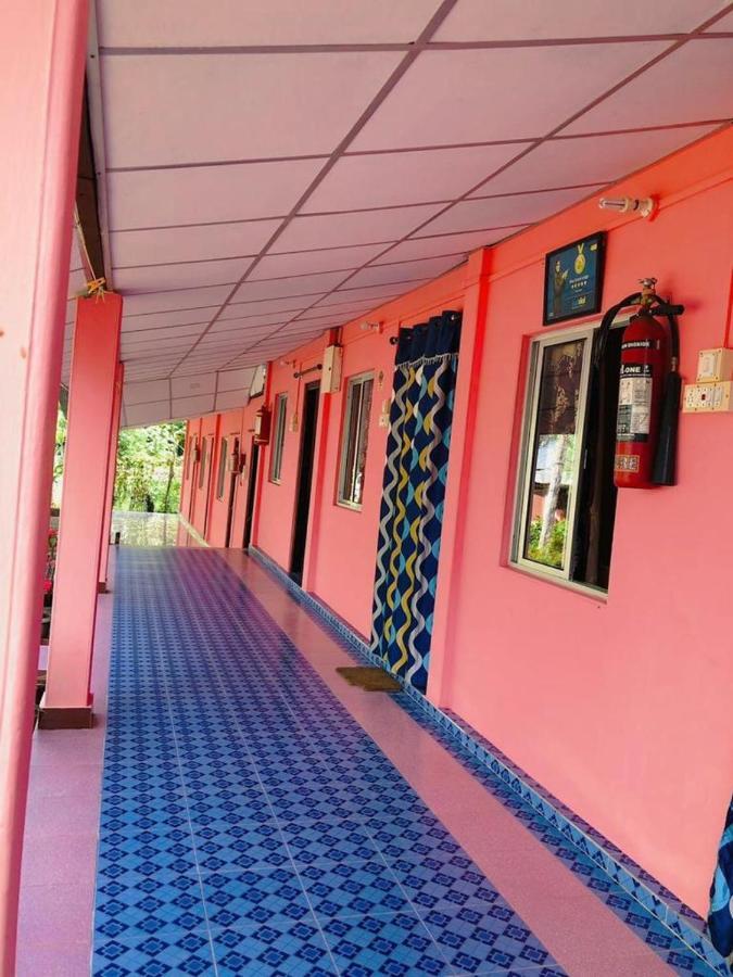 Blue Bird Residency Hotel Lakshmanpur Kültér fotó